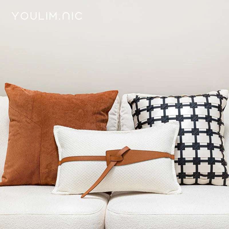 Coussin Déco Luxe : Marron, Effet Cuir Gaufré