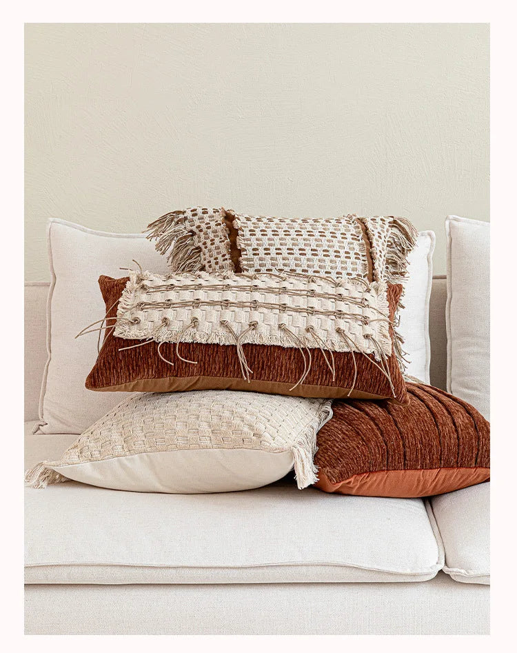 Coussin : Housse décorative à pompons haut de gamme