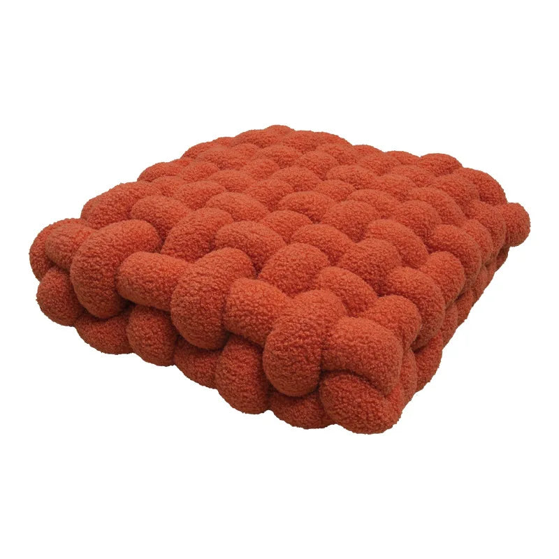 Coussin Nœud : Douceur Nordique en Polaire Berbère