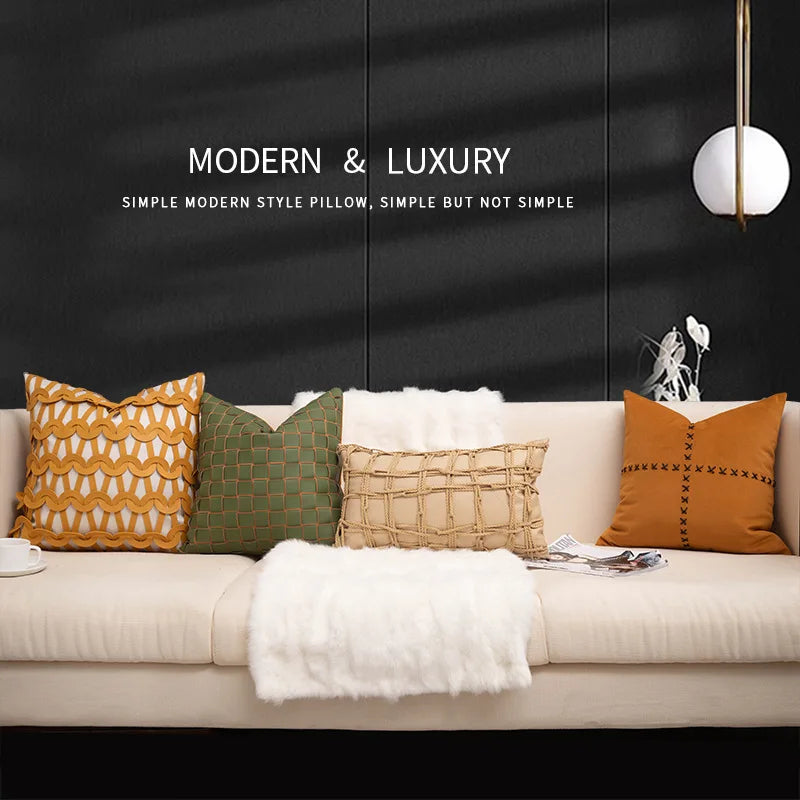 Coussin décoratif : suédine orange, touche luxe