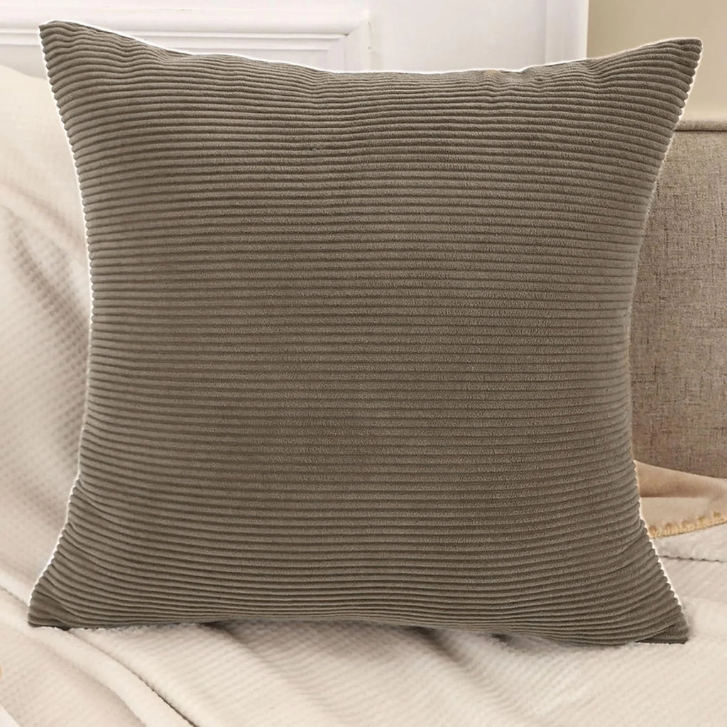 Coussin : Velours Côtelé, Confort Personnalisé pour Tout Siège