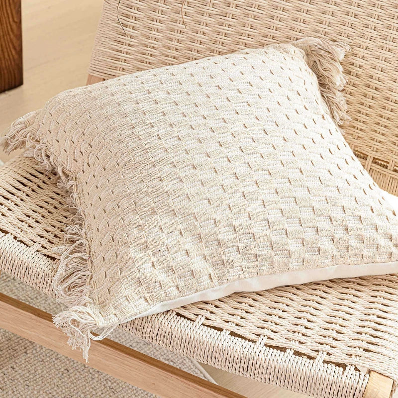Coussin : Housse décorative à pompons haut de gamme