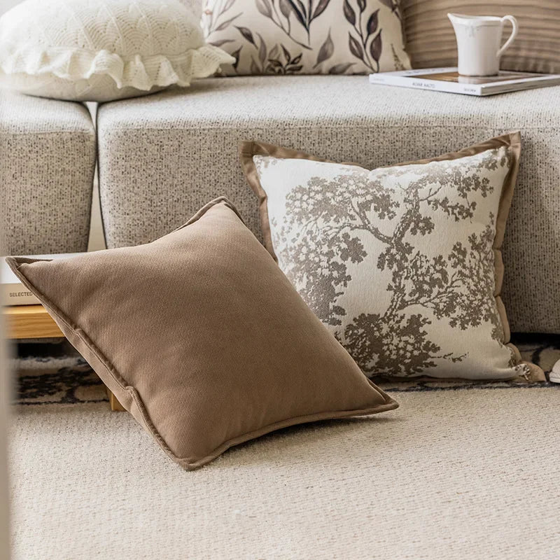 Coussin décoratif - Brodé marron, style luxe léger