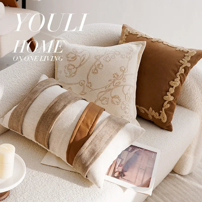 Coussin : Élégance Française, Marron Luxueux