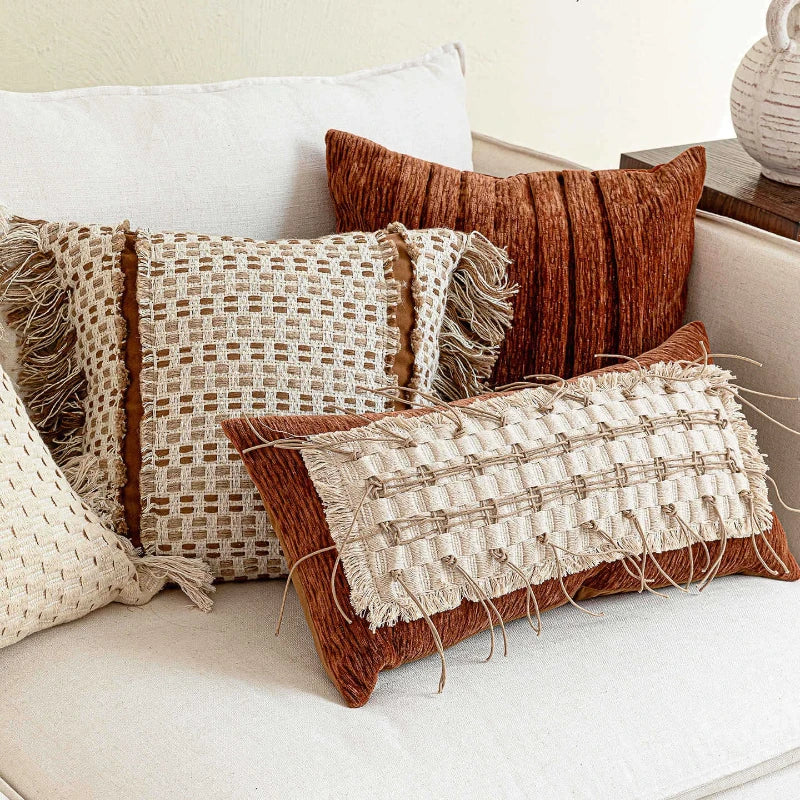 Coussin : Housse décorative à pompons haut de gamme