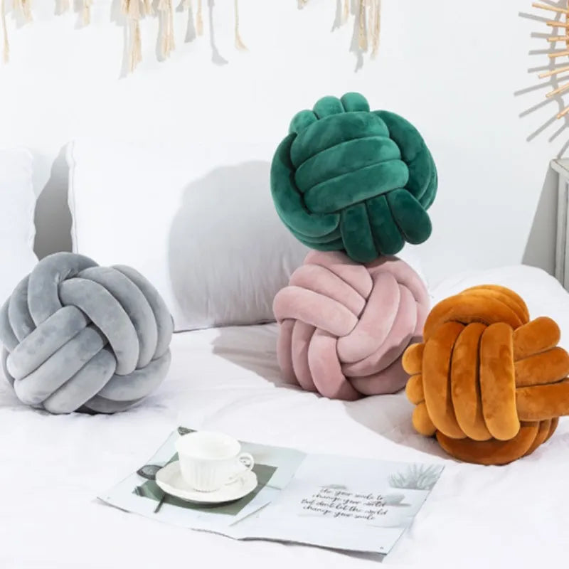 Coussin – Boule Nouée Décorative, Douceur Unique