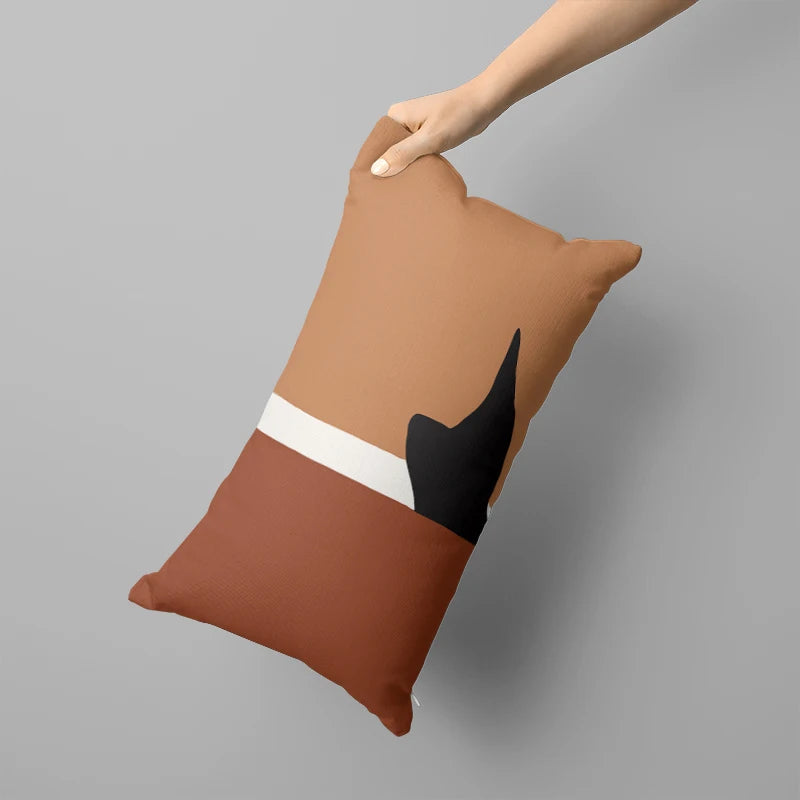 Coussin décoratif : Housse longue marron à motifs