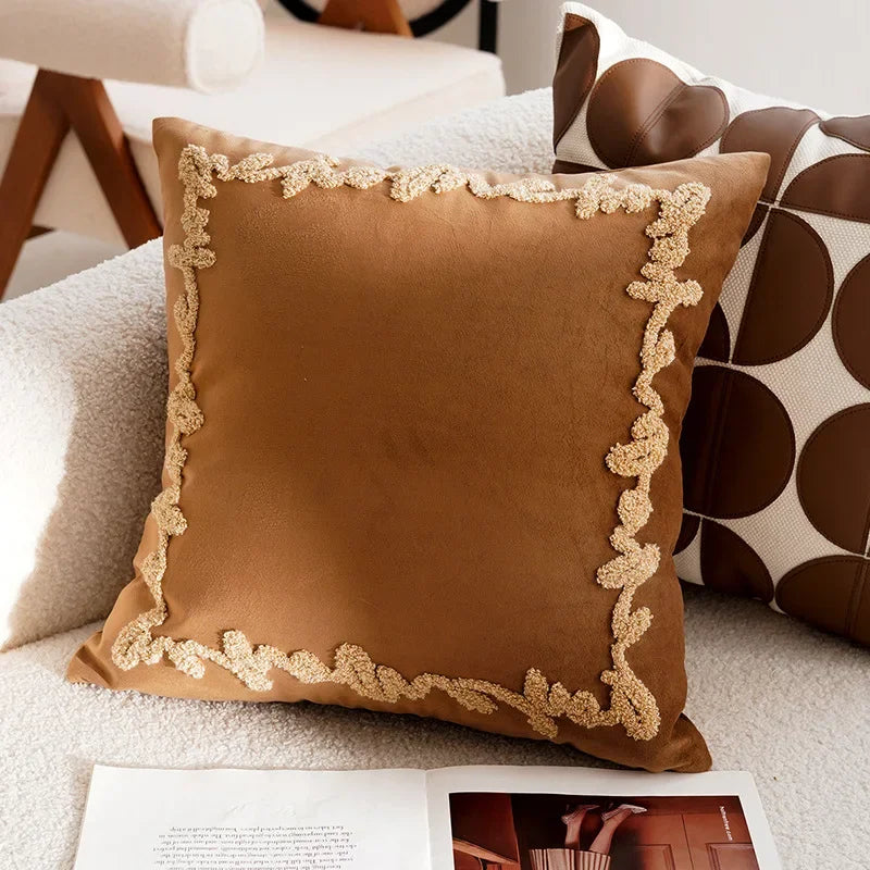 Coussin : Élégance Française, Marron Luxueux