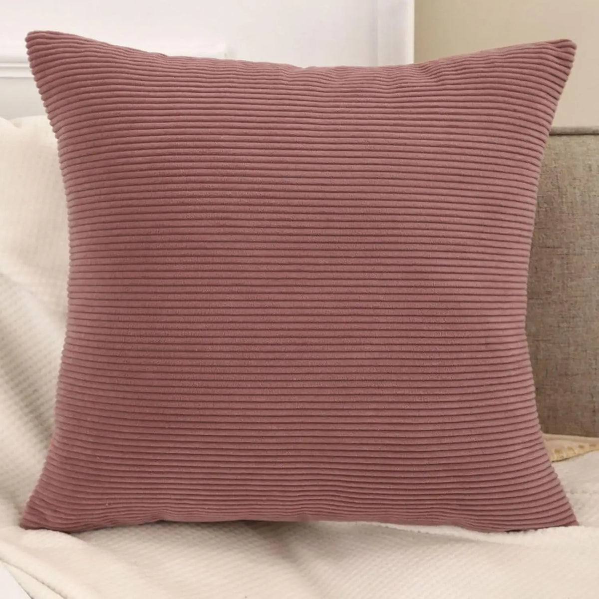 Coussin : Velours Côtelé, Confort Personnalisé pour Tout Siège
